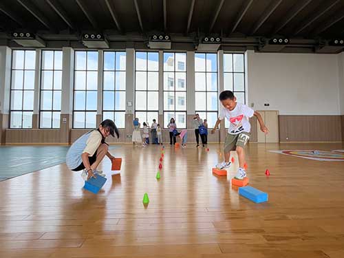 333bd581-fe84-4a3f-9a53-1b8be84478a5.jpg “繽紛童年 快樂六一”上海創力集團舉辦親子活動(圖2)